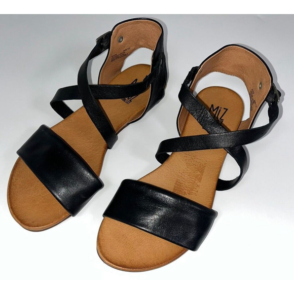 Miz Mooz New York City Aster Flat Sandal Black Women’s Size 7.5 Leather Strap - Picture 2 of 8